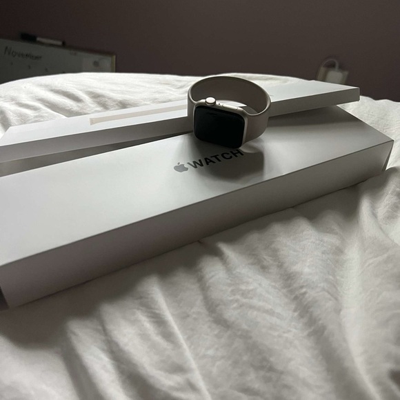 apple watch SE - Picture 4 of 6